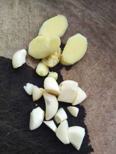 春雨とインゲン豆の煮込み豚肉の作り方：3