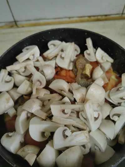 トマトとマッシュルームの牛肉煮込みの作り方：8