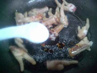 カタツムリと鶏足の炒め物の作り方：9