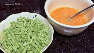 ササゲと卵の炒め物の作り方：1