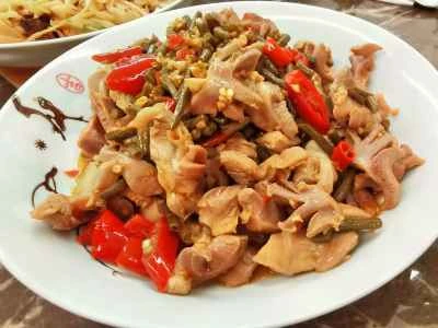 鶏砂肝とピリ辛酢ピーマン炒めのレシピ