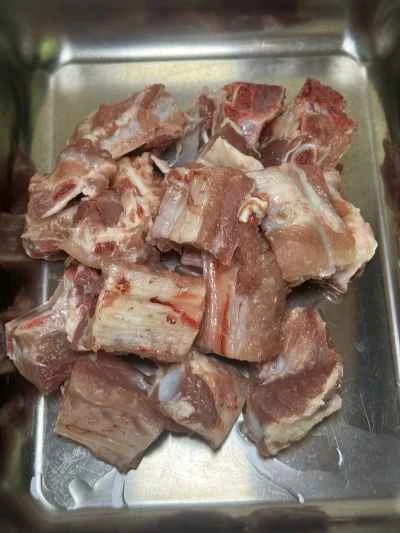 タロイモ入り蒸し豚スペアリブの作り方：1