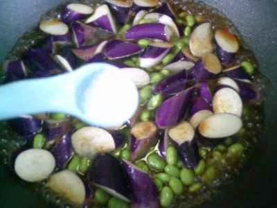 枝豆入りナスの煮込みの作り方：8