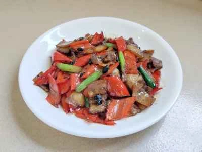 豚バラ肉と赤ピーマンの炒め物の作り方：10