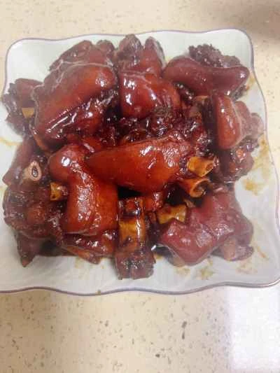 蜂蜜でコーティングしたヤマモモ豚足の作り方：12