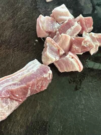 豚バラ肉とスペアリブの煮込みの作り方：1