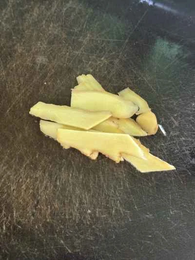 鹿角茸を使った鶏肉の煮込みの作り方：3