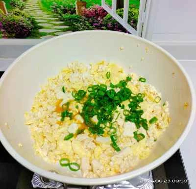 卵と豆腐の炒め物の作り方：6