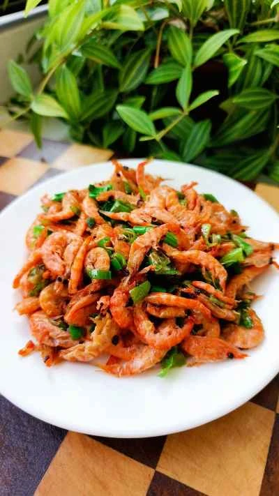 スパイシーなオキアミ炒めのレシピ