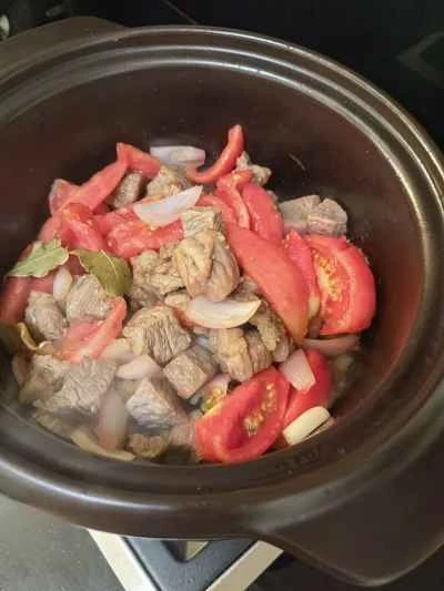 トマト煮込み牛ブリスケットの作り方：7