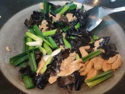 キクラゲと木綿豆腐を使った鶏胸肉の煮込みの作り方：7