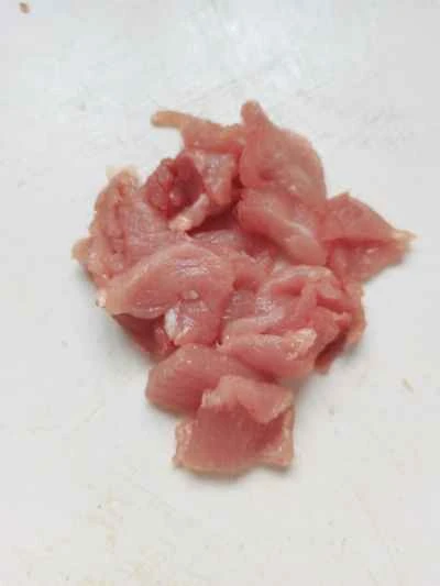 肉入りジャガイモ炒めの作り方：1