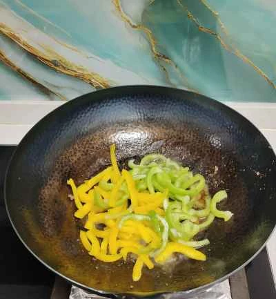 豚レバーとピーマンの炒め物の作り方：5