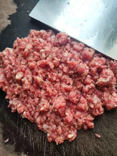 蒸しビーフパティのレシピ手順：1