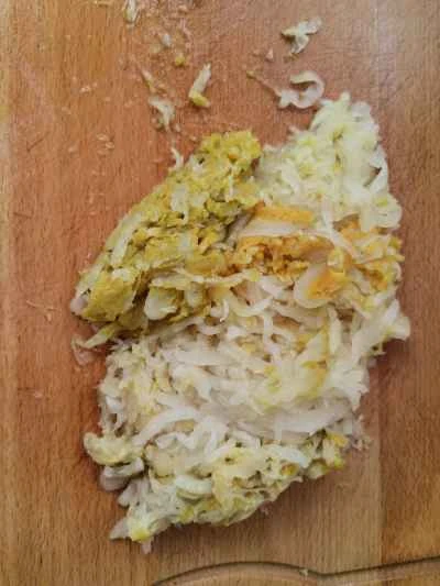 白身肉、ブラッドソーセージ、ザワークラウトの改良レシピ：6ステップ