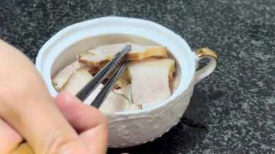 土鍋で豚肉の煮込みを作る手順：11