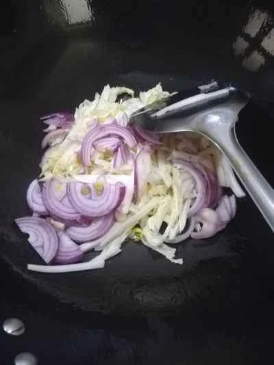 野菜入り冷麺炒めの作り方：7