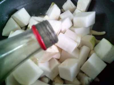 キャベツ入り鶏足煮込みの作り方：4