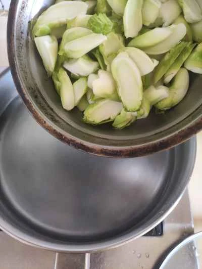 豚肉スライスとベビーチンゲン菜の炒め物の作り方：5