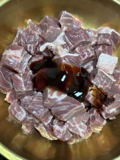 クミンポテトと牛肉のキューブを作る手順：3