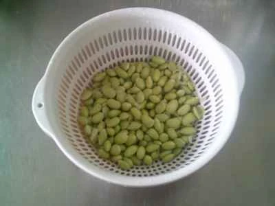 冬瓜と漬物と枝豆の炒め物の作り方：2