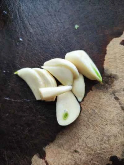 ニンニク風味のロメインレタスの作り方：3