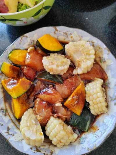 野菜とフルーツを使ったローストチキンの作り方：1