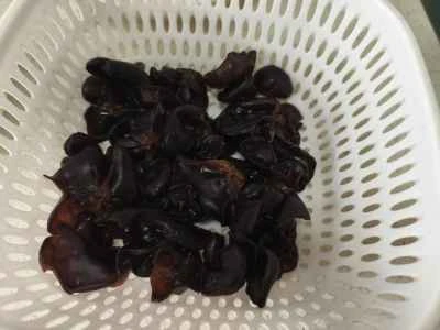 ナス、キクラゲ、細切り豚肉の炒め物の作り方：3