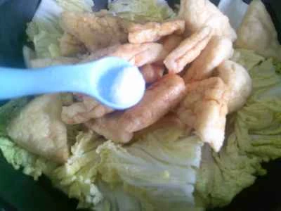 三角形の油で煮込んだベビーチンゲン菜の作り方：5