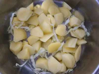 心温まる和風ポテトシチューの作り方：5