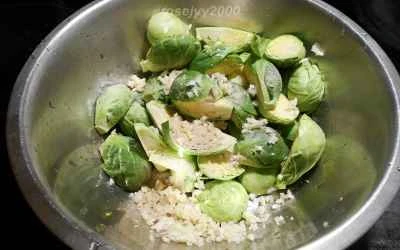 ローストガーリック芽キャベツの作り方：2