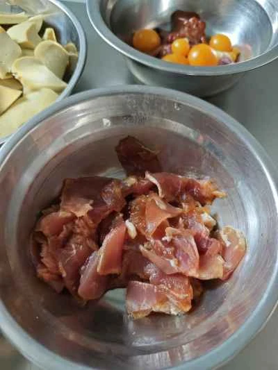 豚肉と鶏肉の炒め物（ベジタリアン）の作り方：4