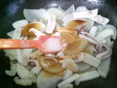イカと大根の炒め物の作り方：13