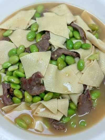 枝豆と豆腐の皮を使った牛肉の煮込みのレシピ