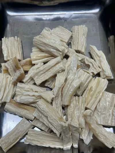 乾燥豆腐入り黄ナマズの煮込みの作り方：1