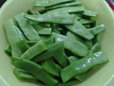 インゲン豆入り豚スペアリブの煮込みの作り方：1