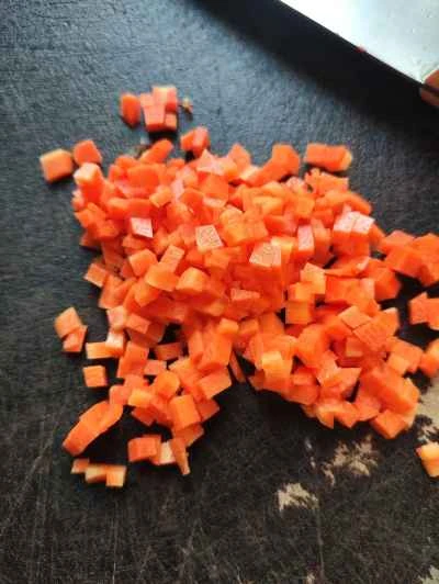 野菜とヤムイモのボールを作る手順：3