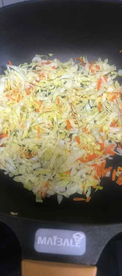 キャベツと卵のパンケーキ炒めの作り方：2