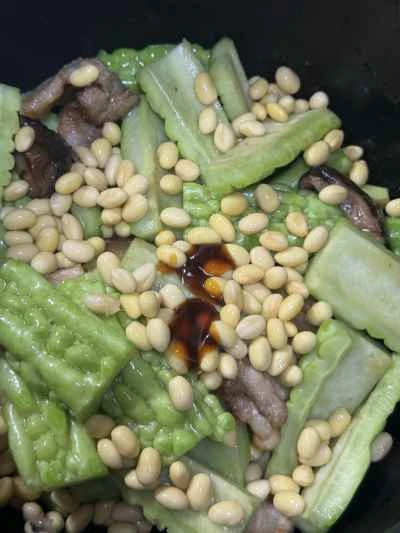 豚バラ肉とゴーヤの煮込みの作り方：11