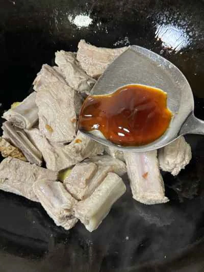 いんげん豆入り豚スペアリブの煮込みの作り方：5