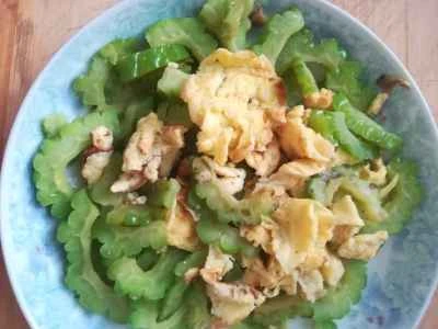 ゴーヤと卵の炒め物の作り方：10