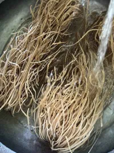 鶏肉と春雨の煮込みの作り方：2