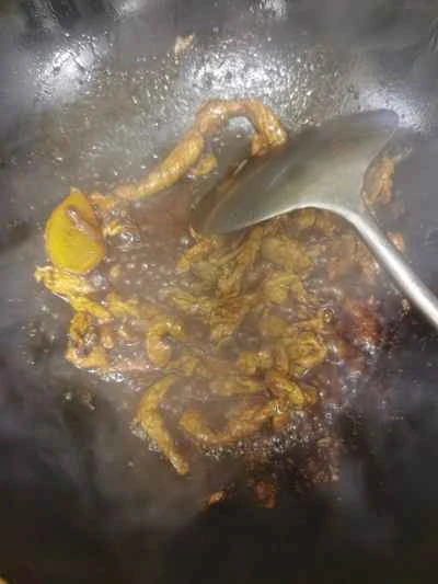 ニンニクの芽入り細切り豚肉の作り方：4