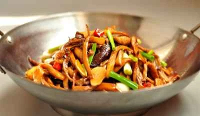 3種類のキノコの乾燥鍋の作り方：8