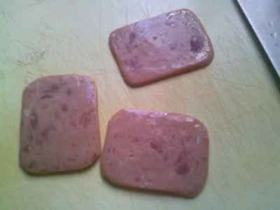 緑豆もやしとピーマンとランチョンミートの炒め物の作り方：3