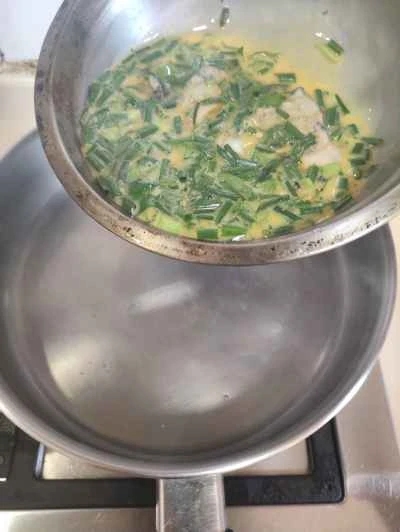 牡蠣オムレツの作り方：8