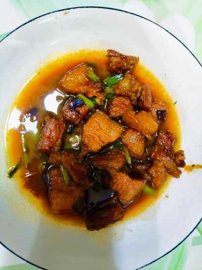 伝統的な中華風豚肉の煮込みのレシピ