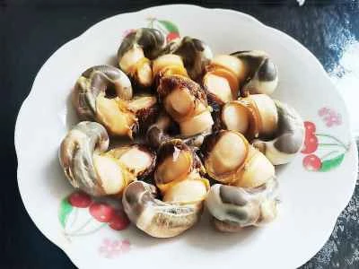茹でたコンク貝のレシピ