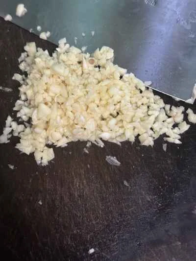 ソース入りライスヌードルロールの作り方：3