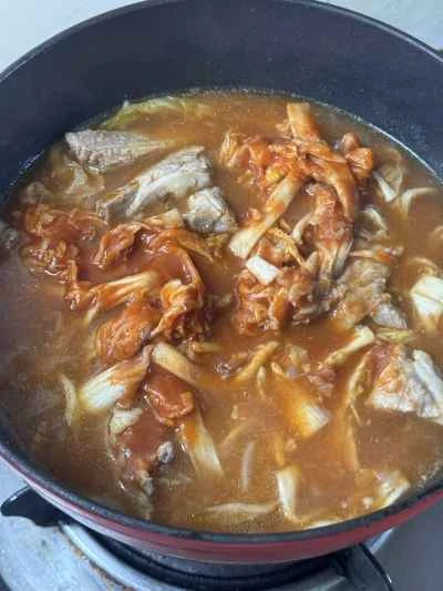 キムチと豚バラ肉の鍋の作り方：10